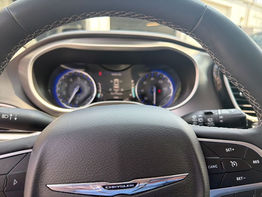 Used 2024 Black Chrysler Touring L image 18