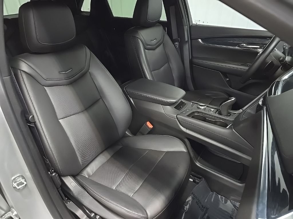 Used 2020 Radiant Silver Metallic Cadillac Premium Luxury image 15