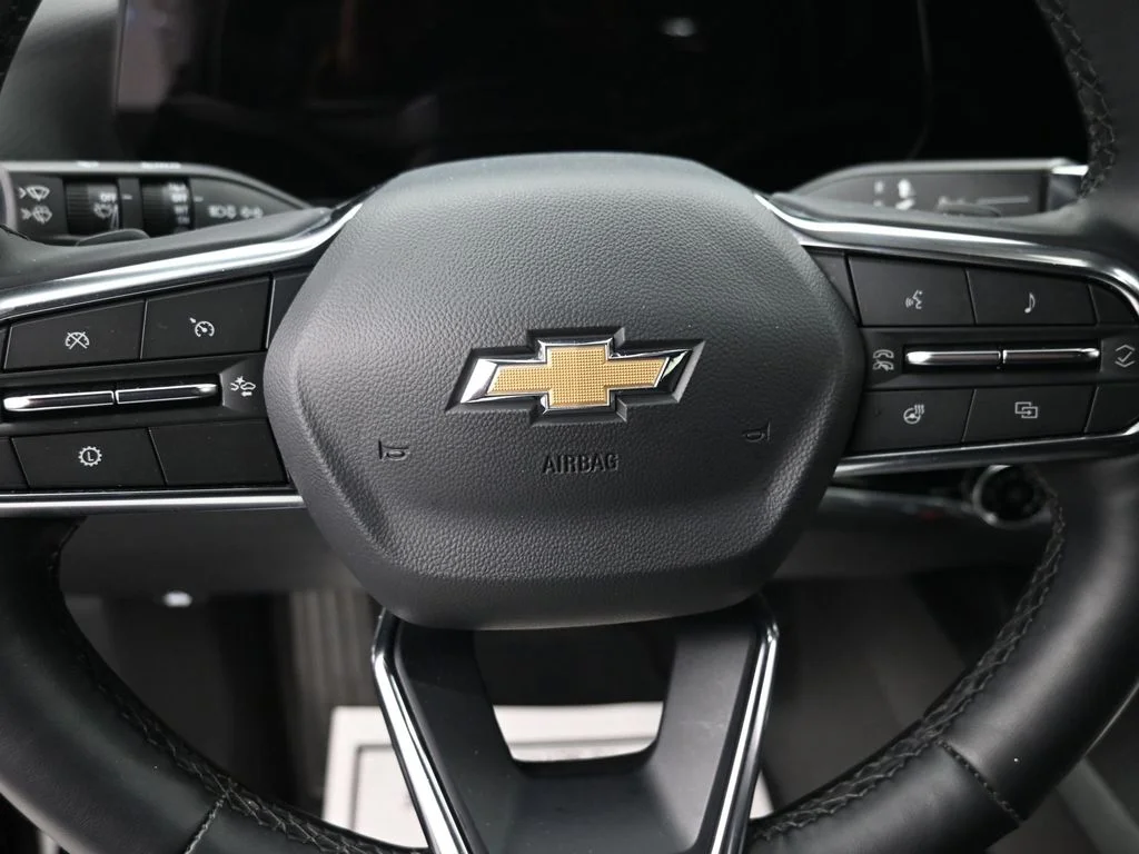 Used 2025 Black Chevrolet LT image 18