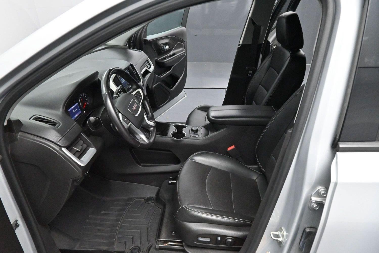 Used 2022 QUICKSILVER METALLIC GMC SLT image 13