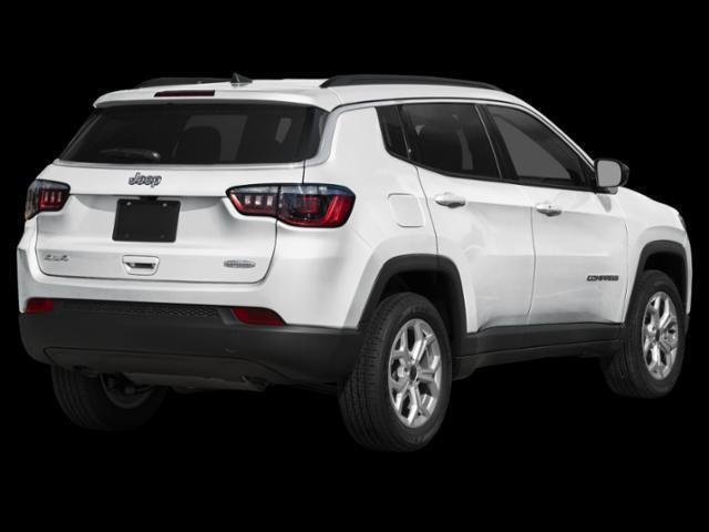 New 2026 Bright White Clearcoat Jeep Latitude image 2