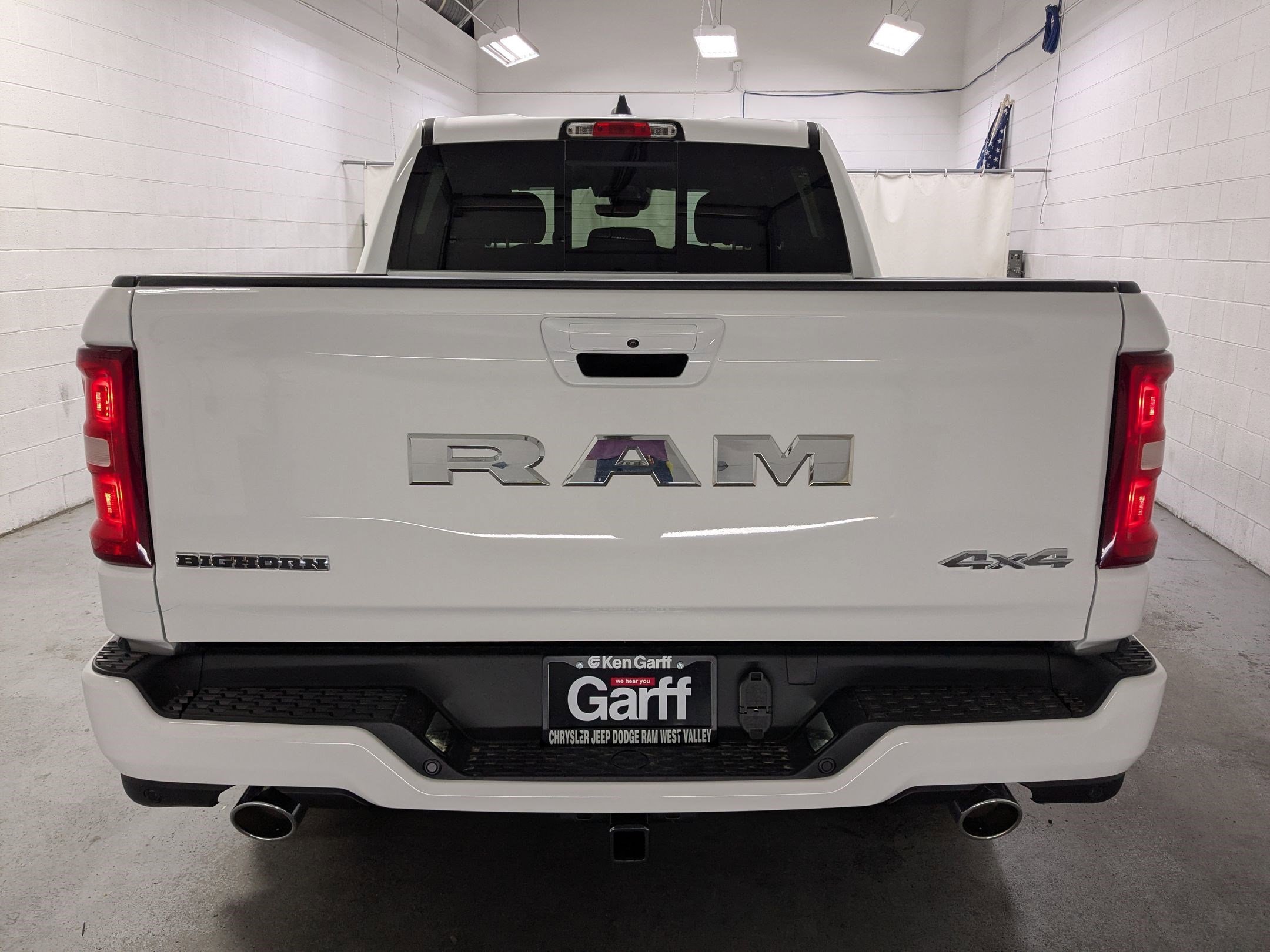 New 2026 Bright White Clear-Coat Exterior Paint RAM Big Horn image 5