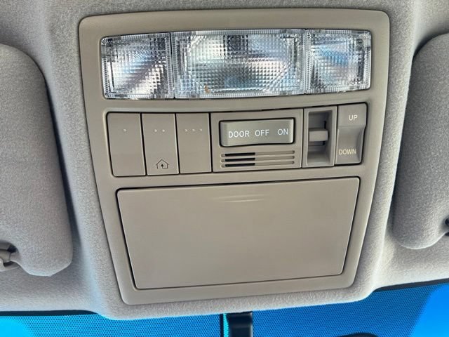 Used 2011 Aloe Green Metallic Toyota LE image 18