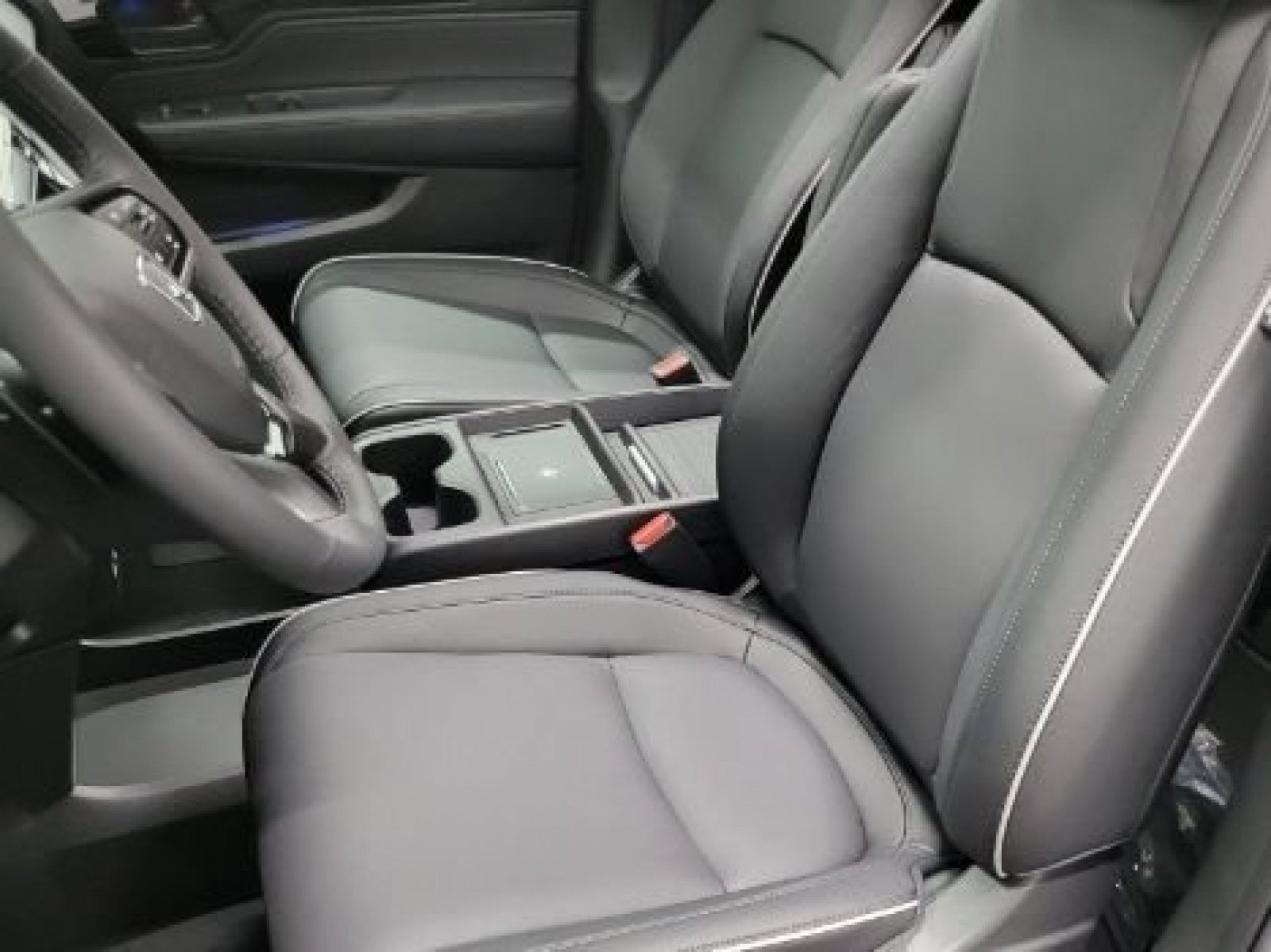 New 2026 Platinum White Pearl Honda Touring image 8