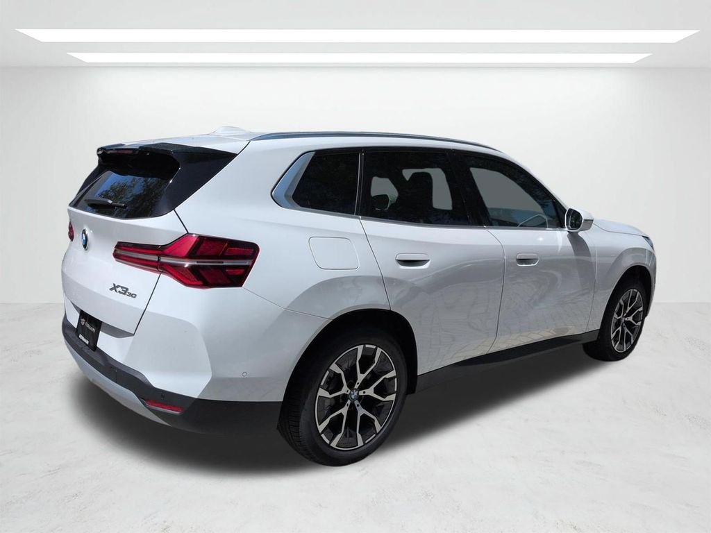 New 2026 Alpine White BMW 30 xDrive image 4