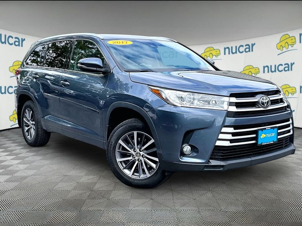 Used 2017 Shoreline Blue Pearl Toyota XLE image 1
