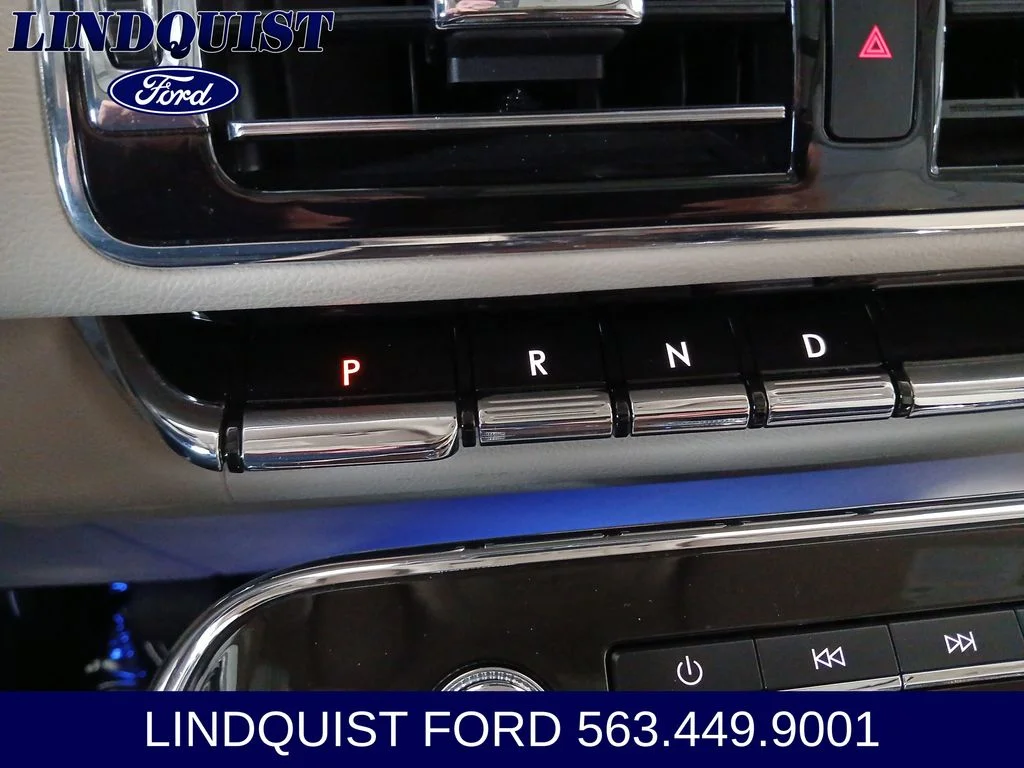 Used 2021 Blue Lincoln Reserve image 26