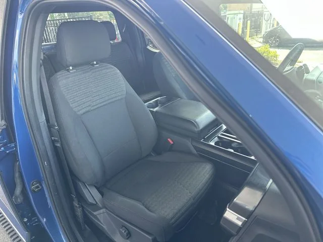 Used 2022 Blue Ford XL image 25