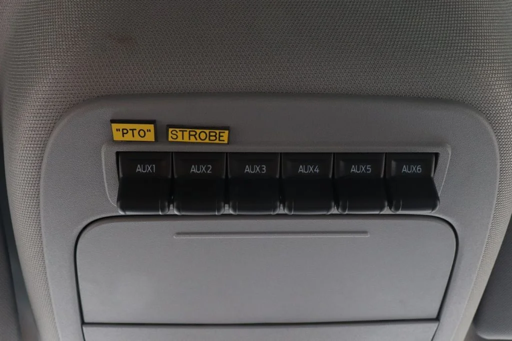 New 2026 Oxford White Ford F-550® XL image 20
