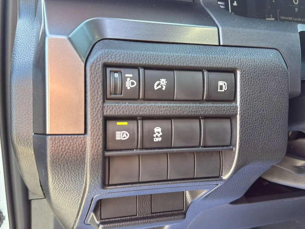 Used 2025 Silver Toyota SR5 image 18