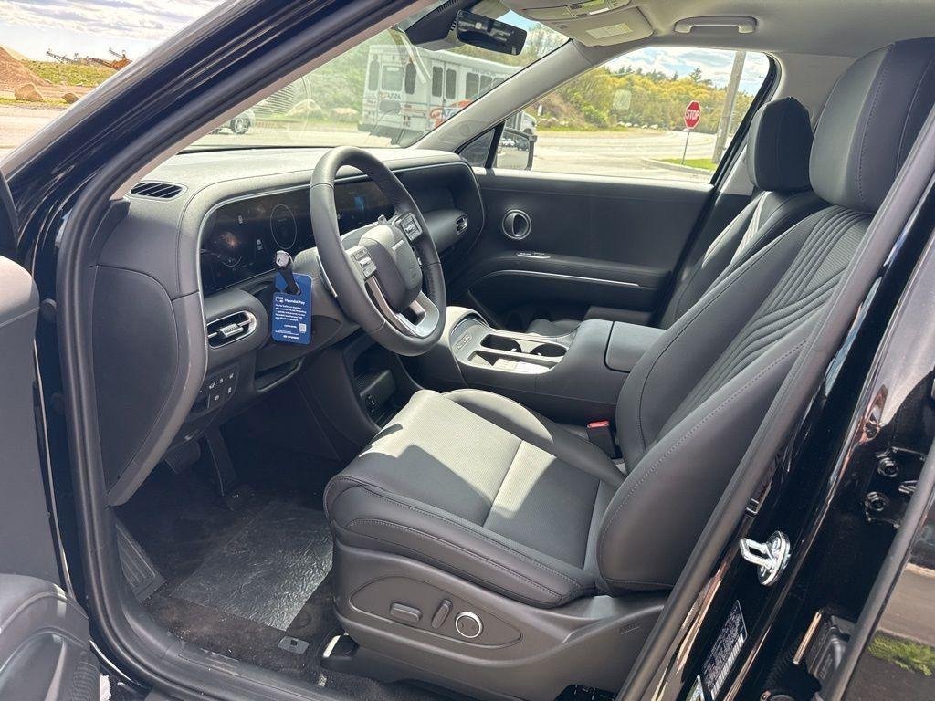 New 2026 Black Hyundai SEL Premium 8P image 7