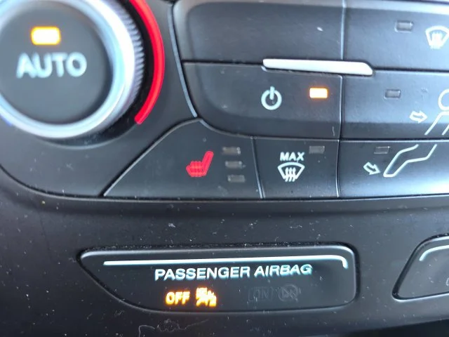 Used 2018 White Ford SE image 19