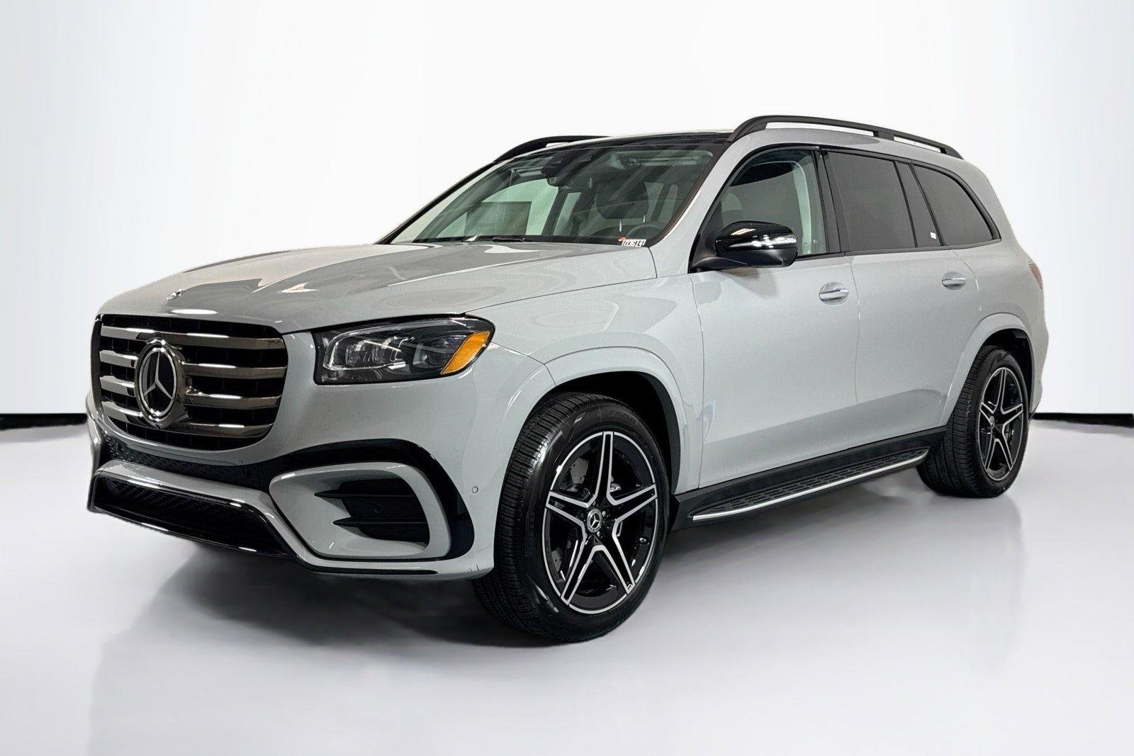 New 2026 Manufaktur Alpine Grey Mercedes-Benz GLS 450 image 1