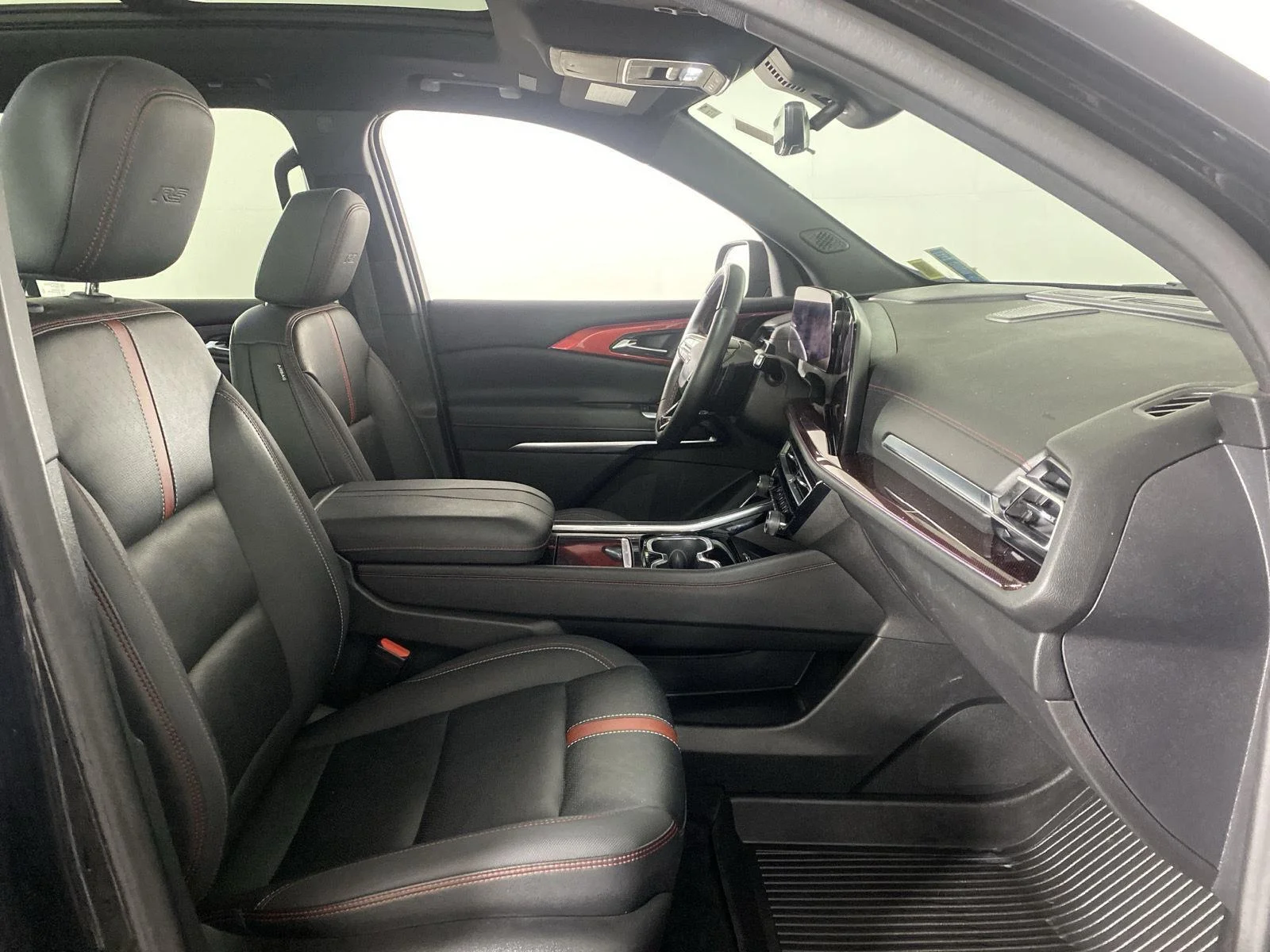 Used 2024 Mosaic Black Metallic Chevrolet AWD RS image 32