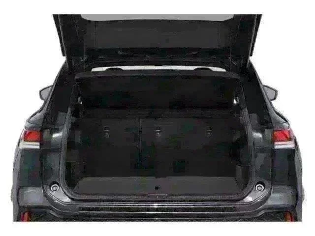 New 2026 OPAL WHITE W/DEEP BLACK ROOF Volkswagen SE R-Line Black image 8
