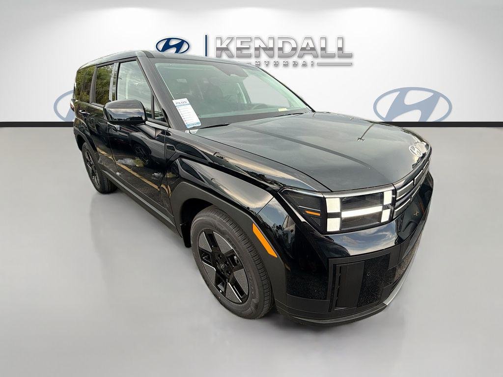 New 2026 Phantom Black Hyundai SE image 1