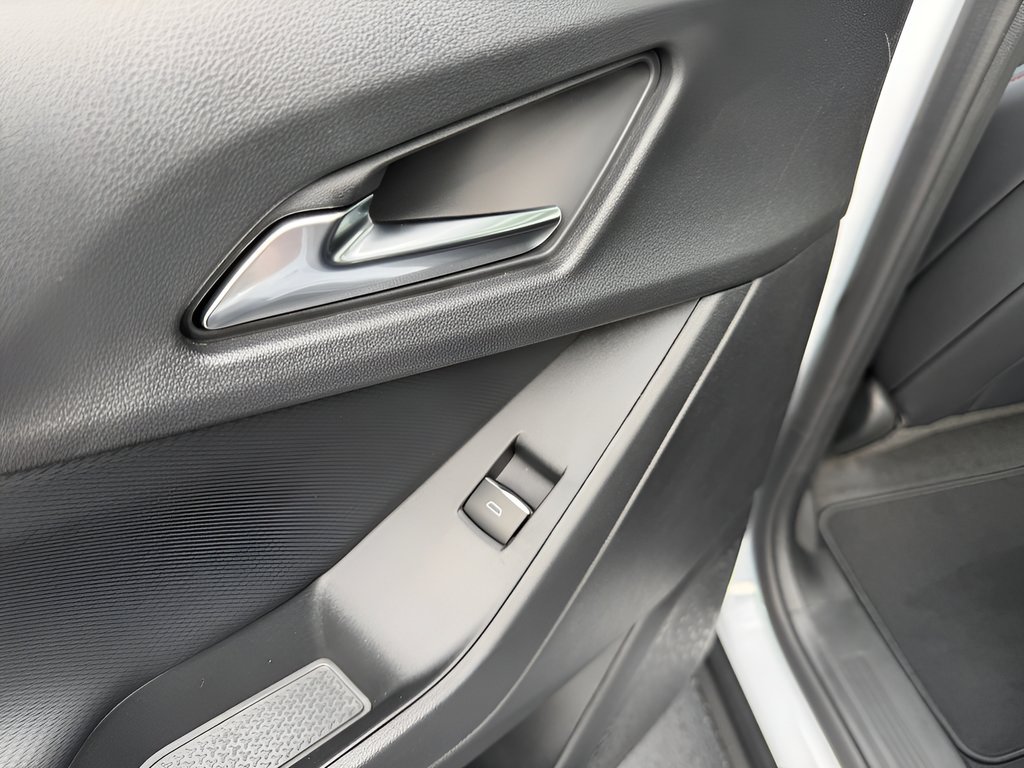 2027 Chevrolet Equinox RS - Photo 22