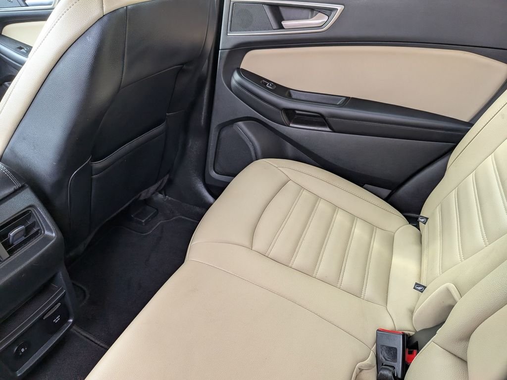 Used 2024 Gray Ford SEL image 34