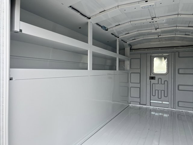 Used 2024 Oxford White Ford T350 AWD SRW image 30