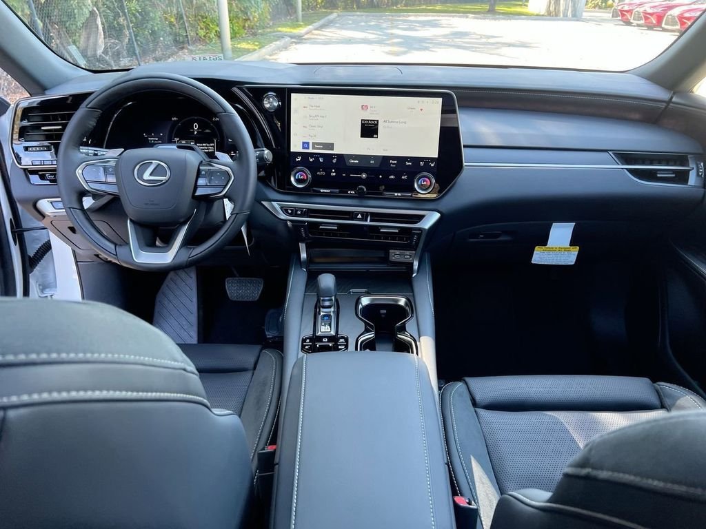 2026 Lexus RX 450h+ Luxury - Photo 20