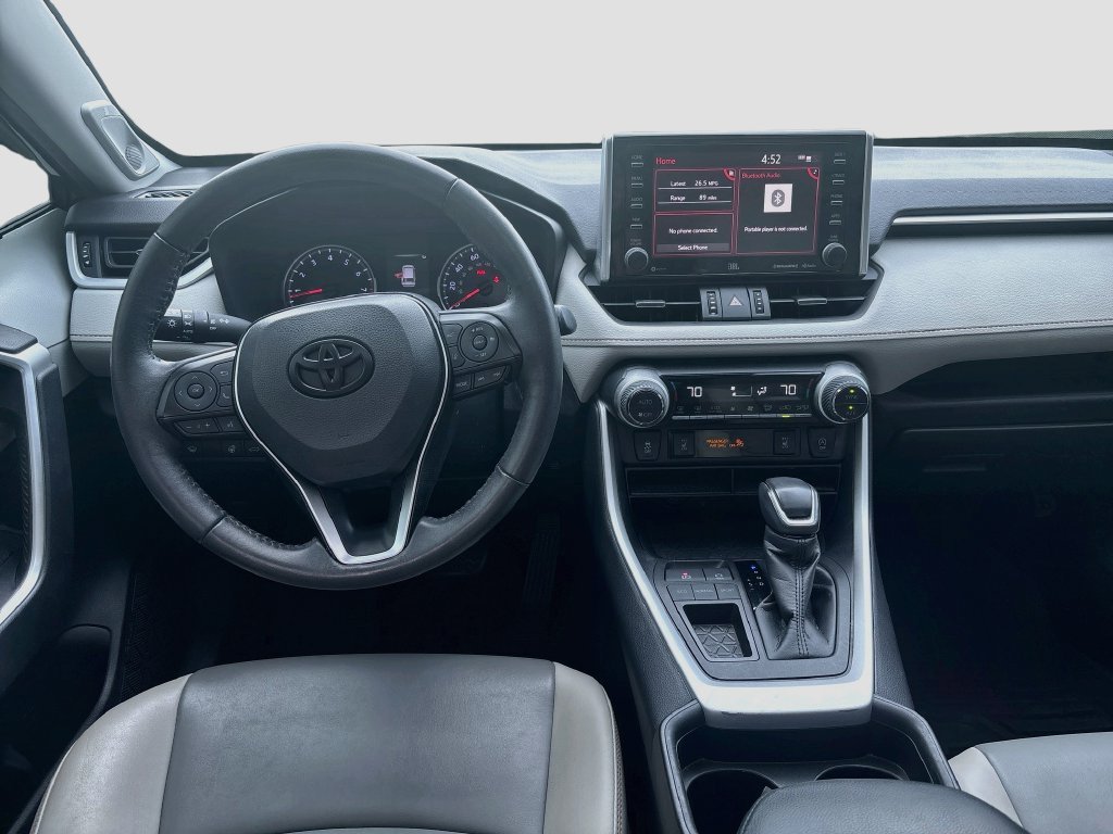 Used 2021 Black Toyota XLE Premium image 18