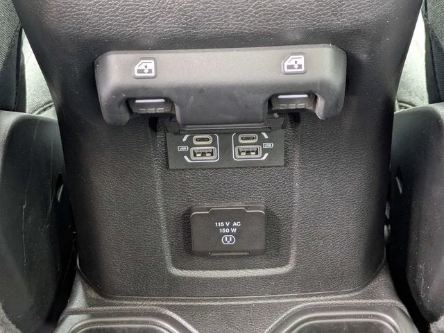 2025 Jeep Wrangler 4-Door Sahara - Photo 14