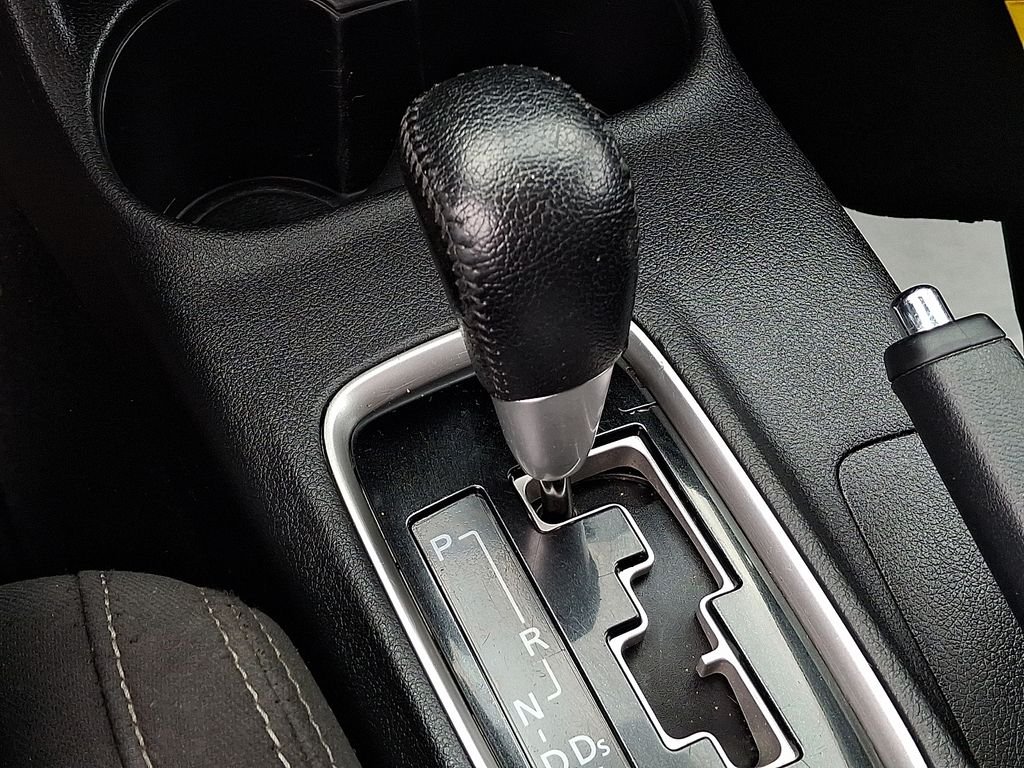 Used 2016 Black Mitsubishi  image 19