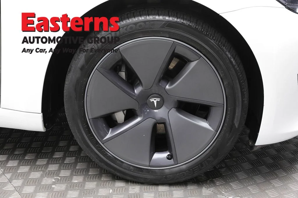 Used 2023 White Tesla Base image 25