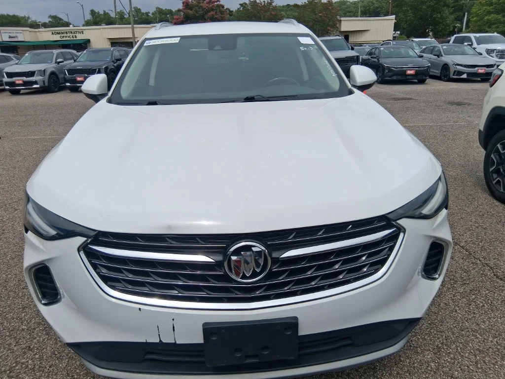 Used 2022 White Buick Preferred image 2