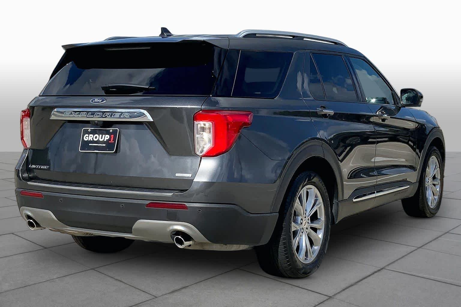 Used 2020 Magnetic Metallic Ford Limited image 13