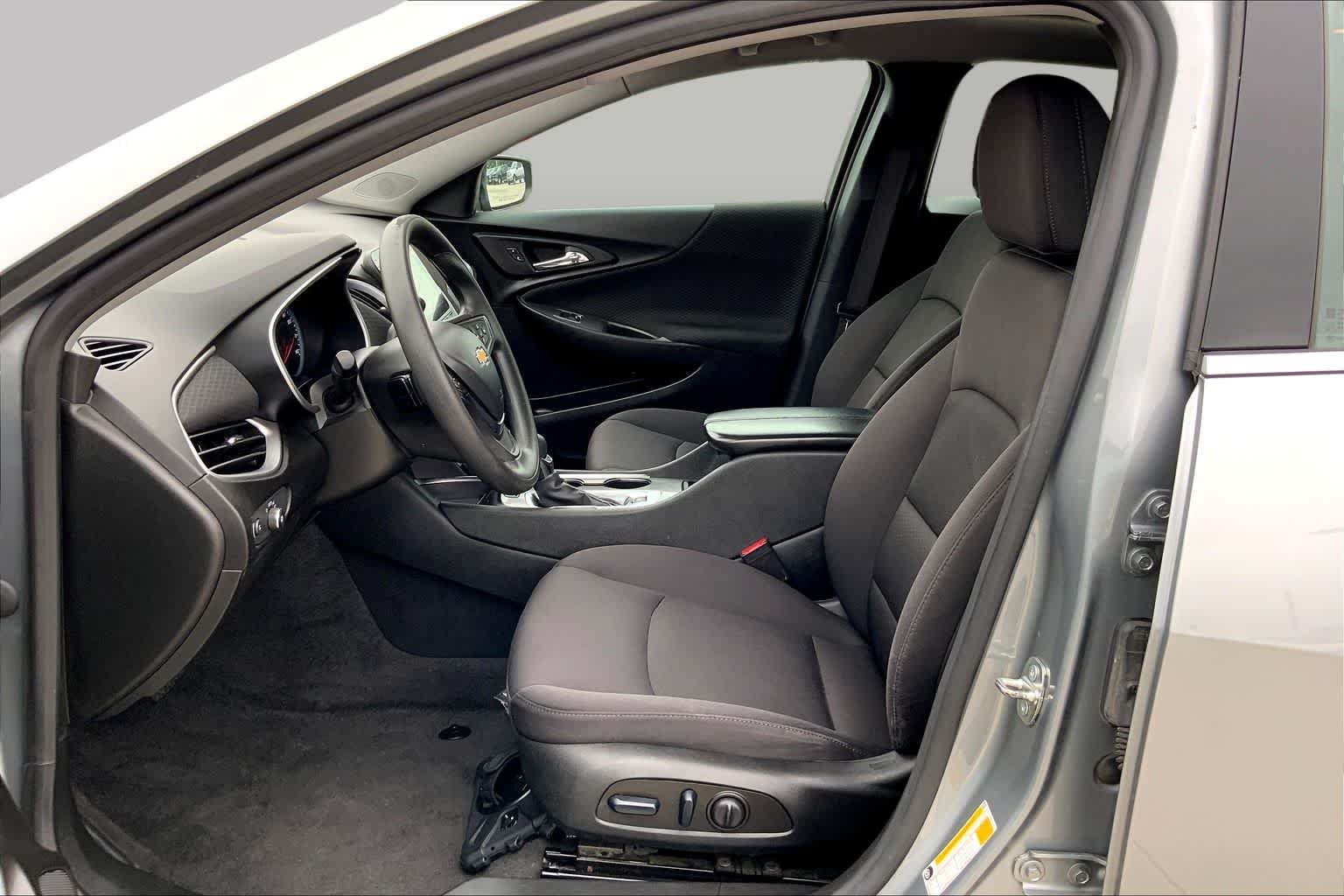 Used 2024 Sterling Gray Metallic Chevrolet LT image 8