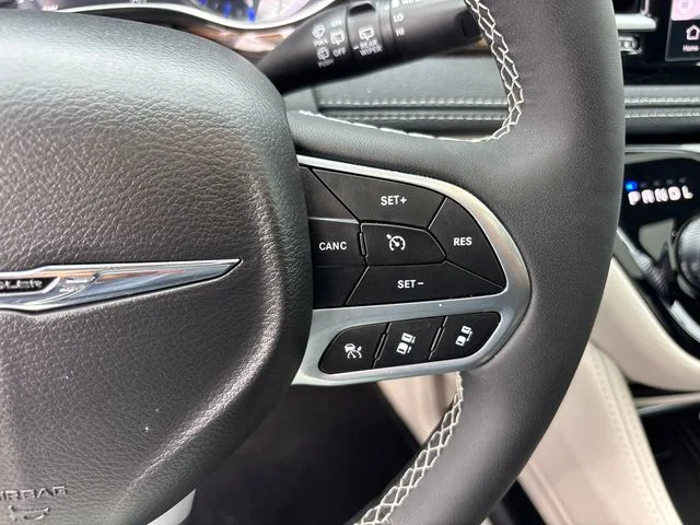 Used 2024 Black Chrysler Limited image 22