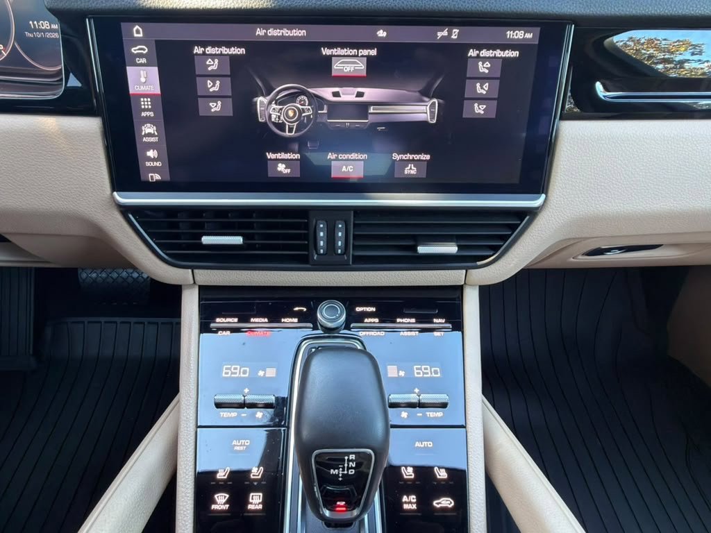Used 2020 Blue Porsche  image 13