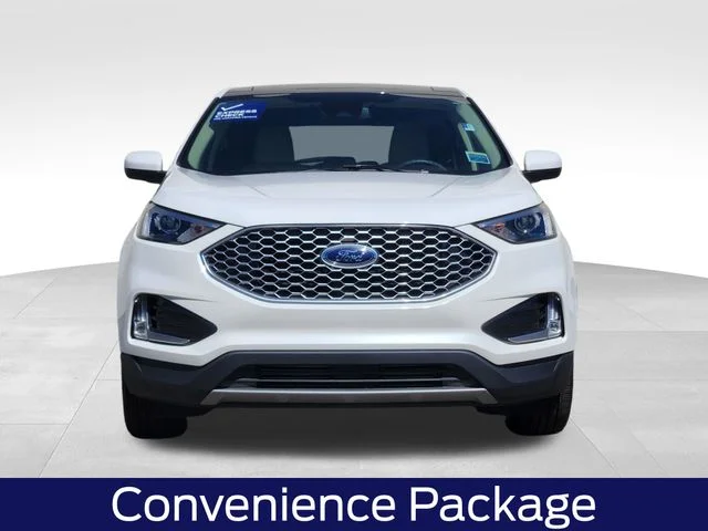 Used 2024 White Ford SEL image 3
