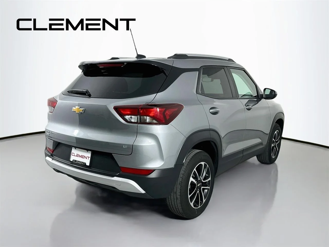Used 2025 Sterling Gray Metallic Chevrolet LT image 7