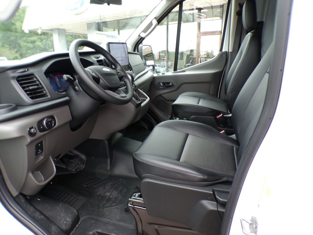 New 2026 Oxford White Ford Cargo Van image 11