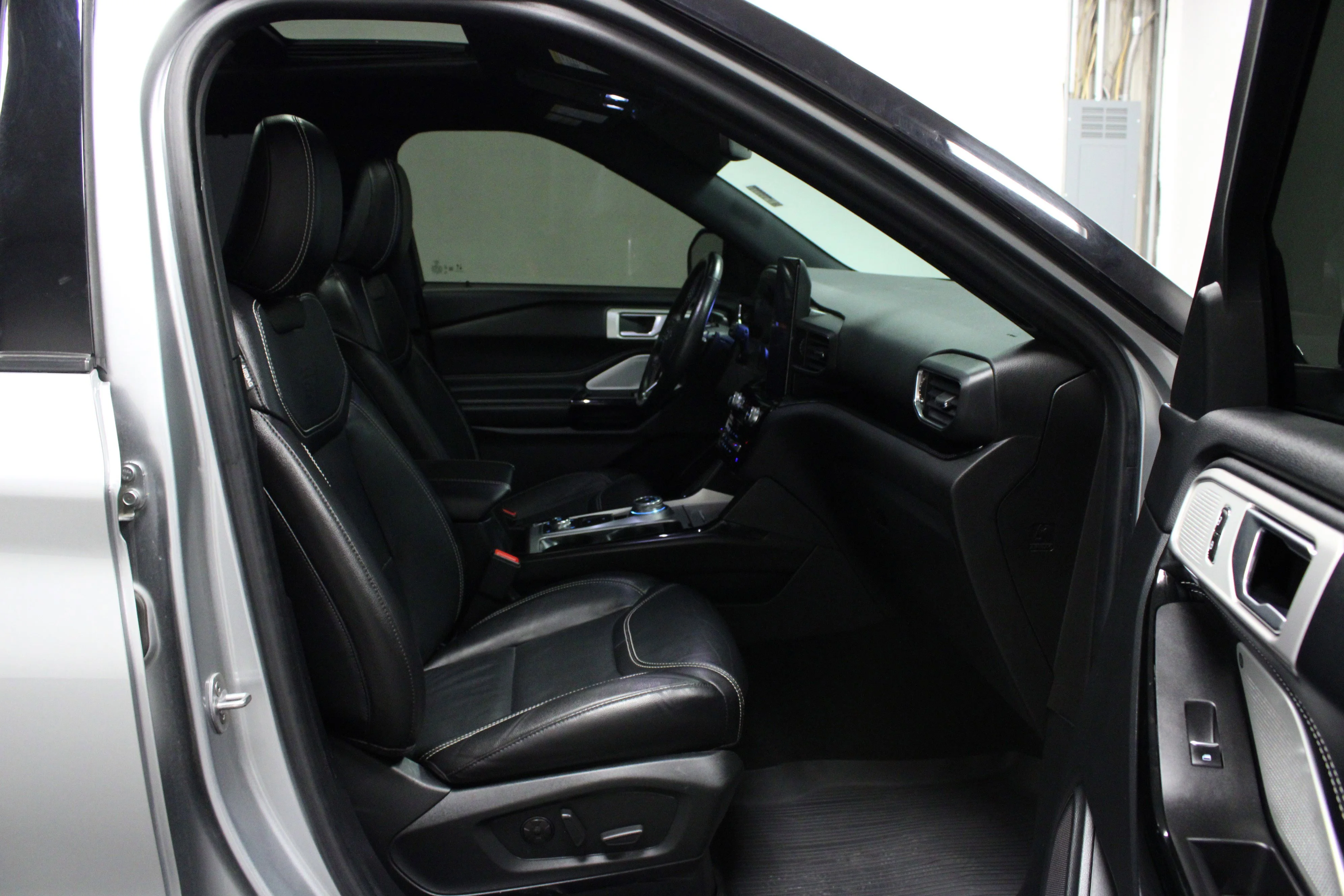 Used 2022 Silver Metallic Ford ST image 17