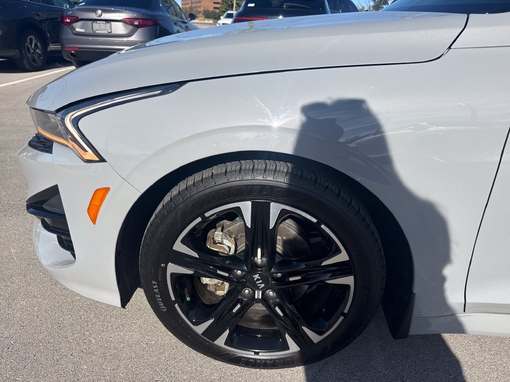 Used 2021 Gray Kia GT-Line image 10