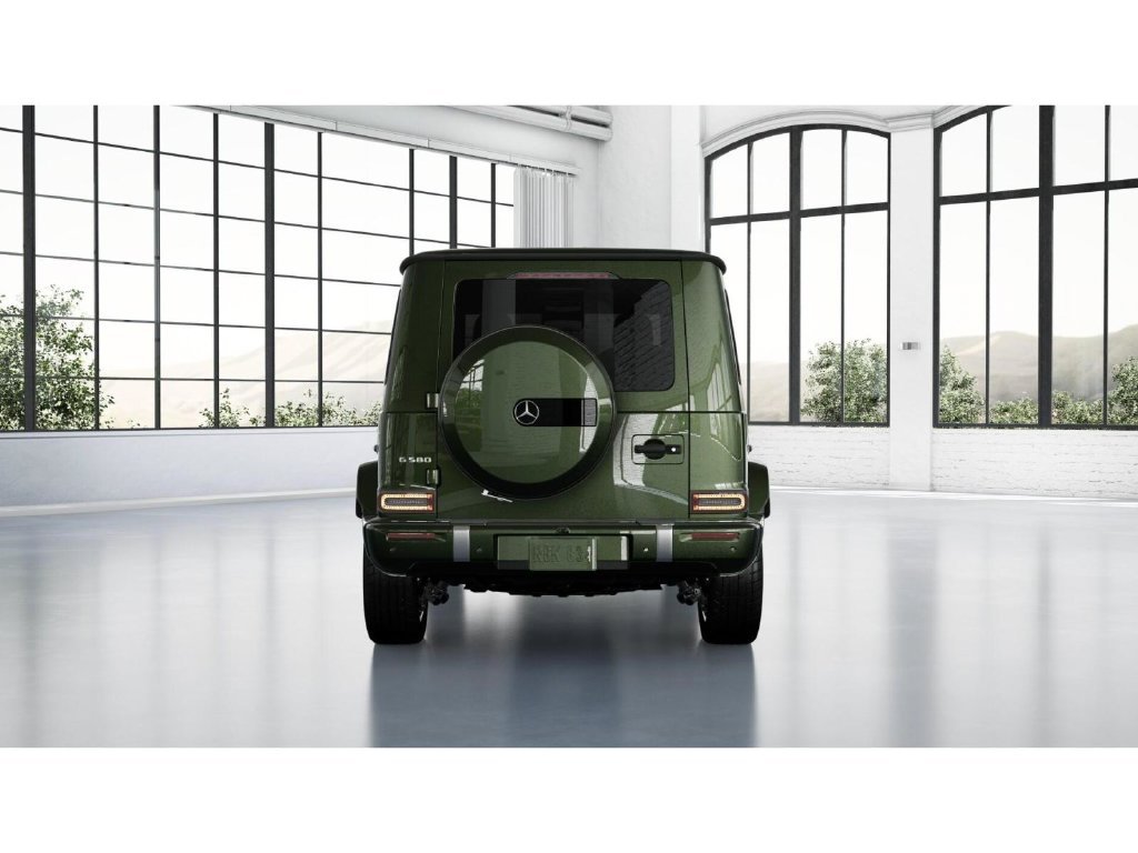 New 2027 MANUFAKTUR Olive Metallic Mercedes-Benz  image 25