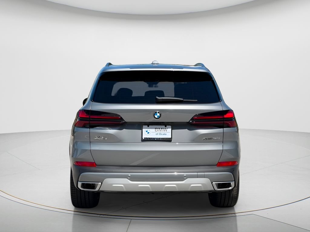 New 2026 Skyscraper Grey Metallic BMW xDrive40i image 6