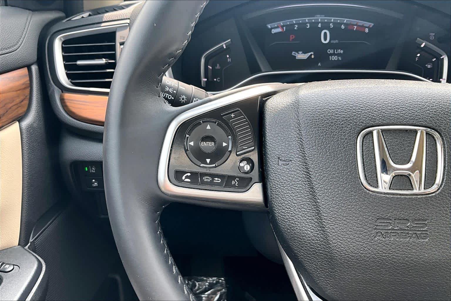 Used 2017 White Diamond Pearl Honda Touring image 24
