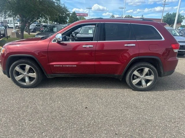 Used 2015 Red Jeep Limited image 6