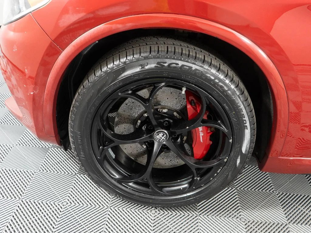 Used 2018 Red Alfa Romeo Quadrifoglio image 24
