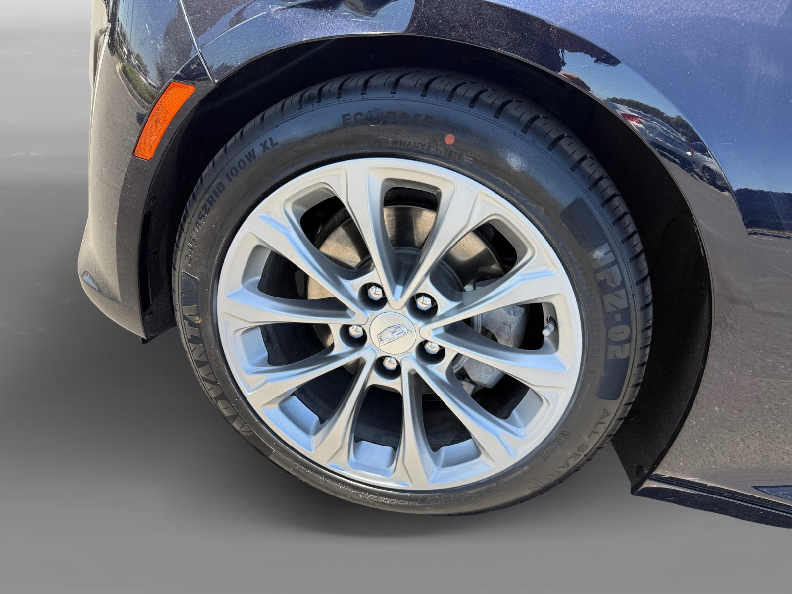 Used 2020 Dark Moon Metallic Cadillac Premium Luxury image 9