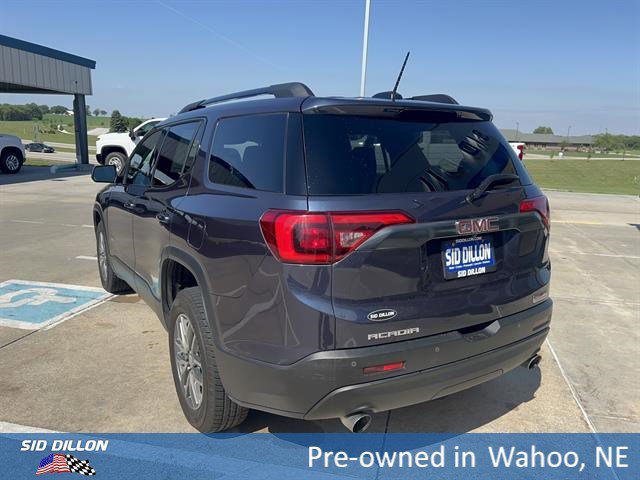 Used 2018 Blue Steel Metallic GMC SLE image 3