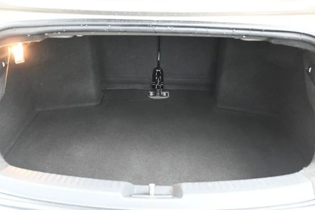 Used 2013 Silver Volkswagen 2.5L image 10