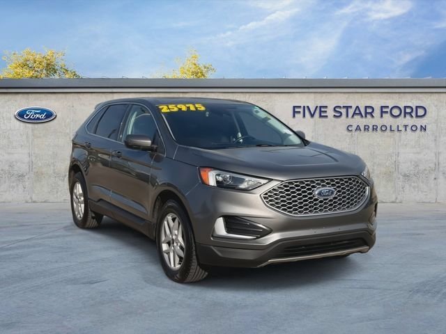 Used 2024 Gray Ford SEL image 2