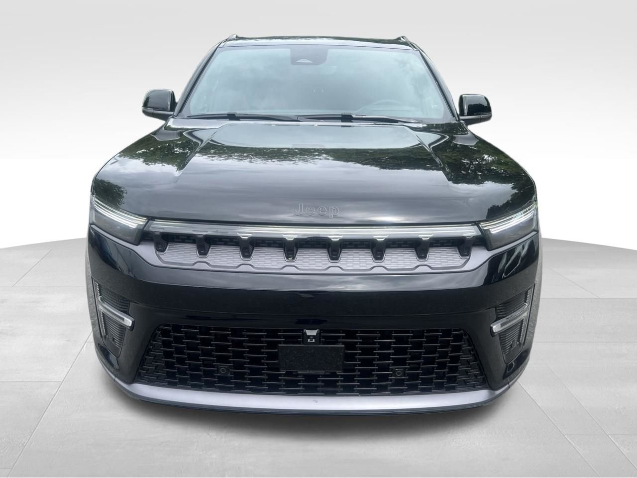 New 2026 High Gloss Black Exterior Paint Jeep Limited Reserve image 8
