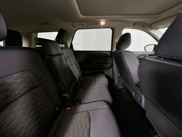 New 2026 Everest White Pearl TriCoat Nissan SV image 29