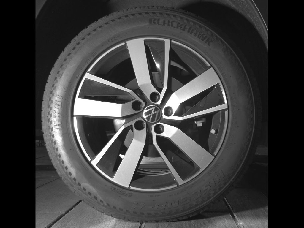 Certified Used 2022 Pure White Volkswagen 2.0T SE image 14